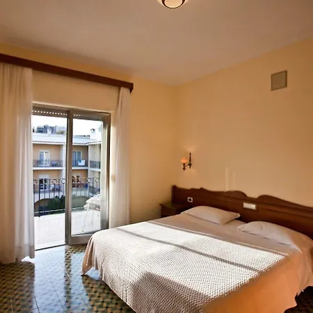 Terme Alexander Hotel Ísquia
