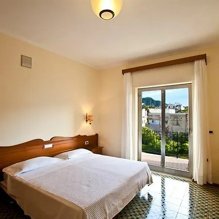 Terme Alexander מלון