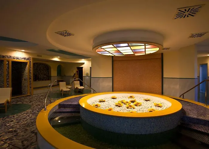 Отель Terme Alexander Искья